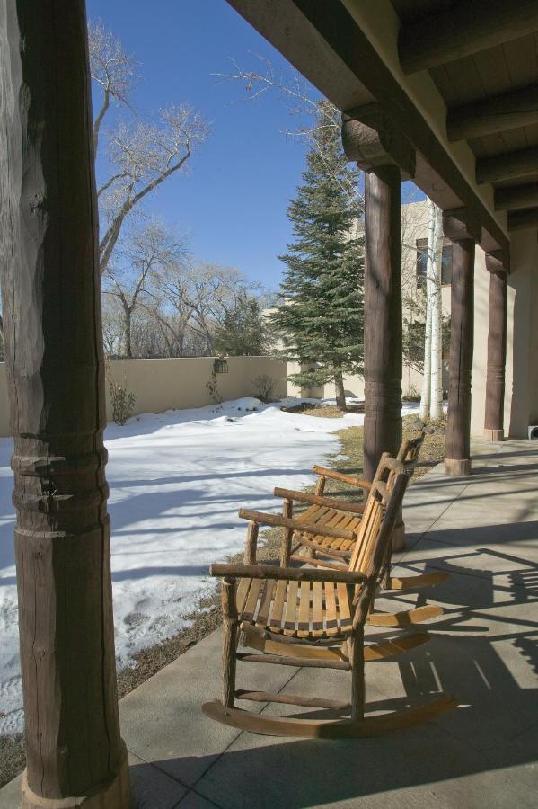 Club Wyndham Taos Hotel Exterior photo